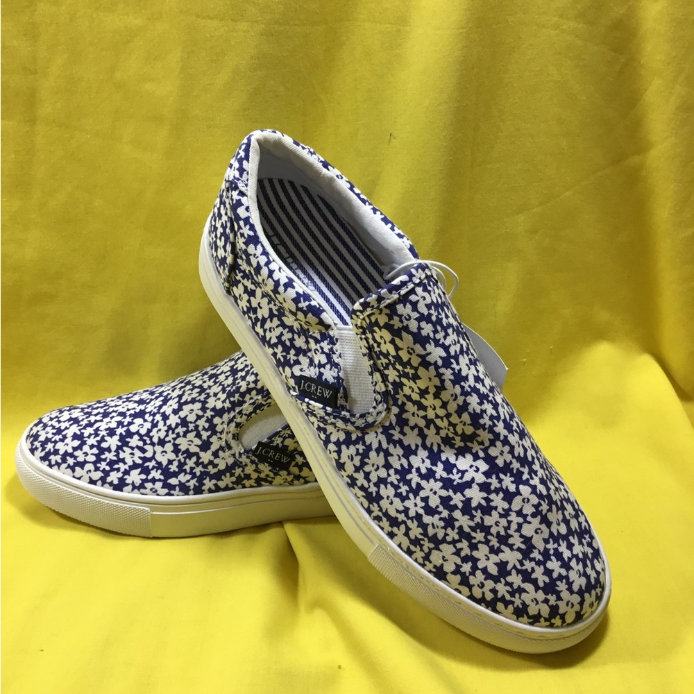 J. Crew Women’s Blue and White Floral Slip-On Loafers SZ 8 NWT